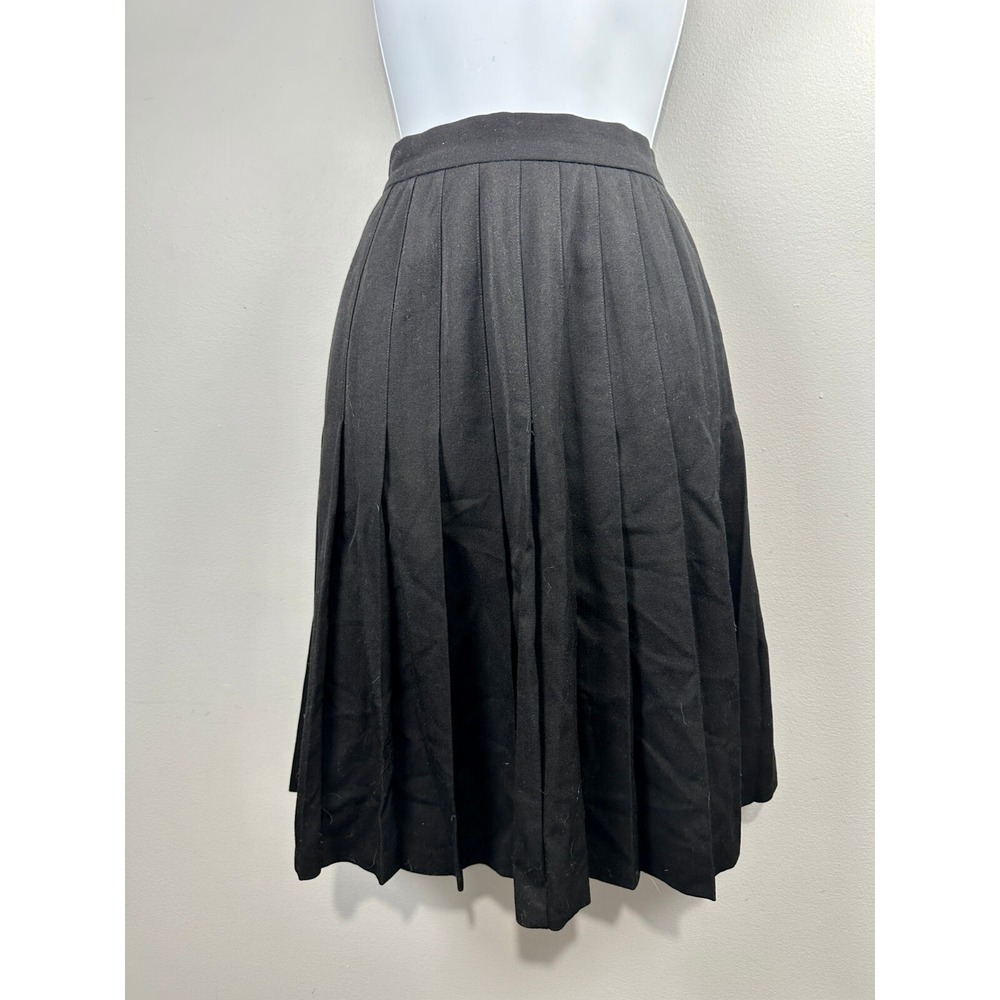 Anne Klein Skirt 8 Pleated A-line Black Classic Knee‎ Length 100% Wool Modest